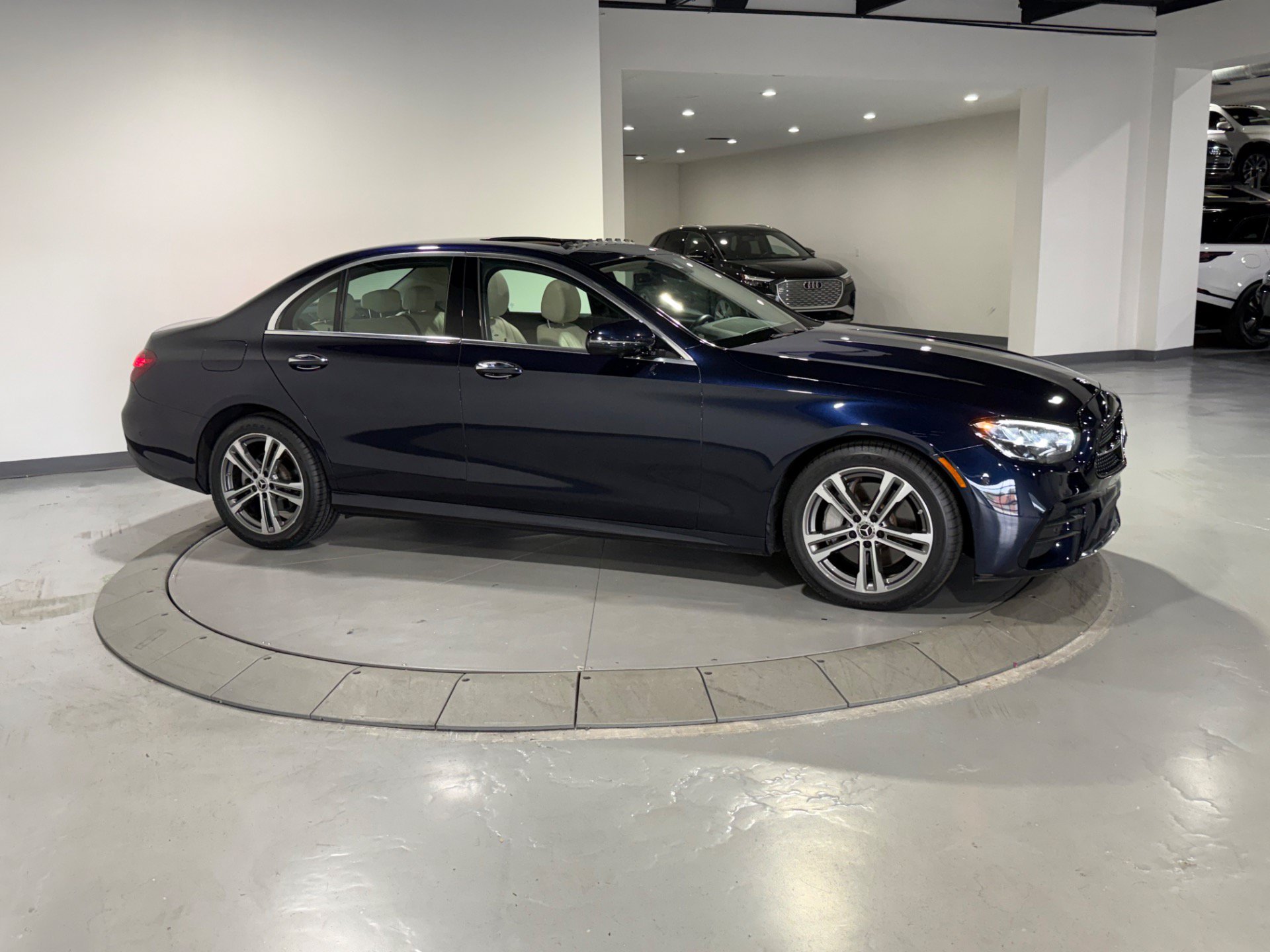 Used 2023 Mercedes-Benz E 350 4MATIC Sedan w/ Premium Package image 8