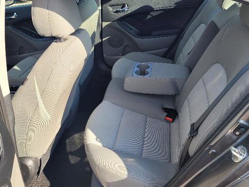 Used 2015 Kia Forte EX w/ UVO Package W/17" Alloys image 10