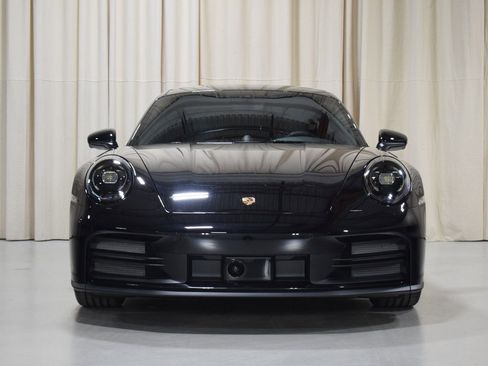 Used 2026 Porsche 911 Carrera RWD image 8