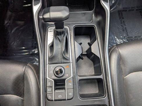 Used 2025 Kia Sorento S w/ Panoramic Sunroof Package AWD/4WD image 17