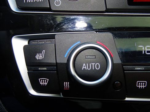 Used 2017 BMW 330i xDrive Sedan image 28