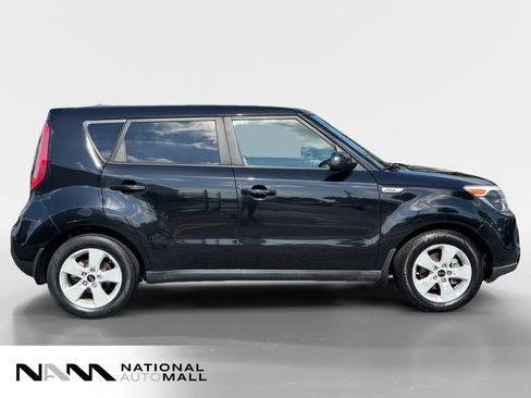 Used 2018 Kia Soul FWD image 6