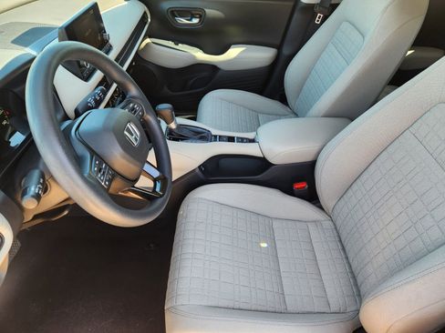 Used 2025 Honda HR-V LX image 16