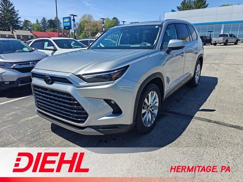 Used 2024 Toyota Grand Highlander AWD image 1