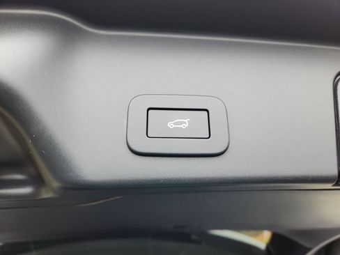 Certified 2026 Land Rover Range Rover Evoque S AWD/4WD image 14