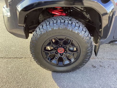 Used 2024 Toyota Tacoma TRD Pro image 9