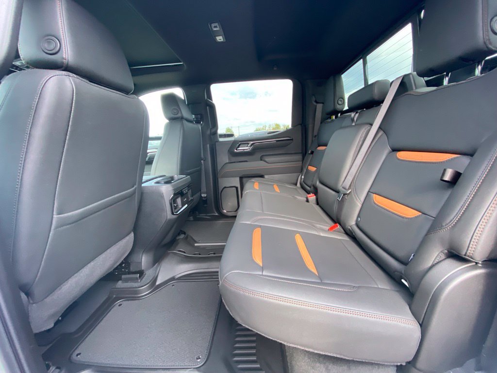 New 2026 GMC Sierra 1500 AT4 w/ AT4 Premium Package AWD/4WD image 27