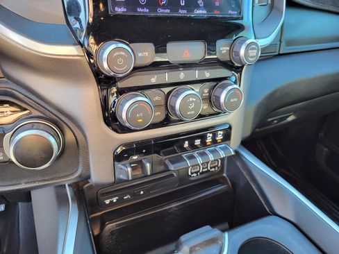 Used 2019 RAM 1500 Big Horn image 23