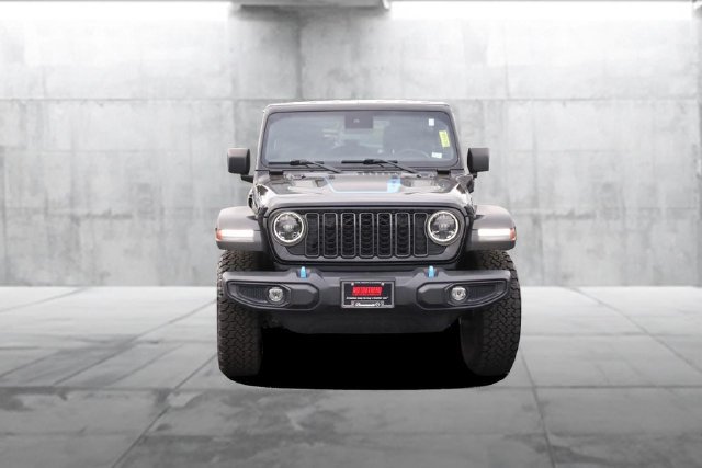 Used 2024 Jeep Wrangler Unlimited Rubicon 4xe AWD/4WD image 4