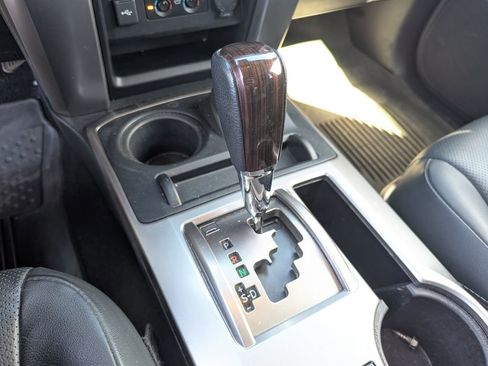 Used 2022 Toyota 4Runner Limited AWD/4WD image 14