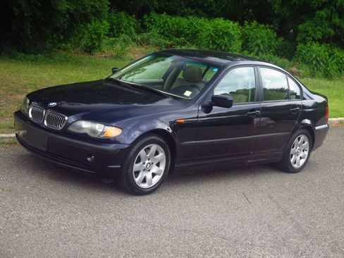 Used 2005 BMW 325i Sedan RWD image 21