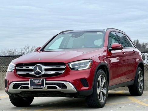 Certified 2020 Mercedes-Benz GLC 300 4MATIC image 4