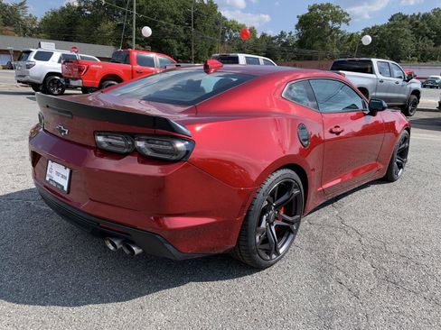 Used 2021 Chevrolet Camaro SS image 4