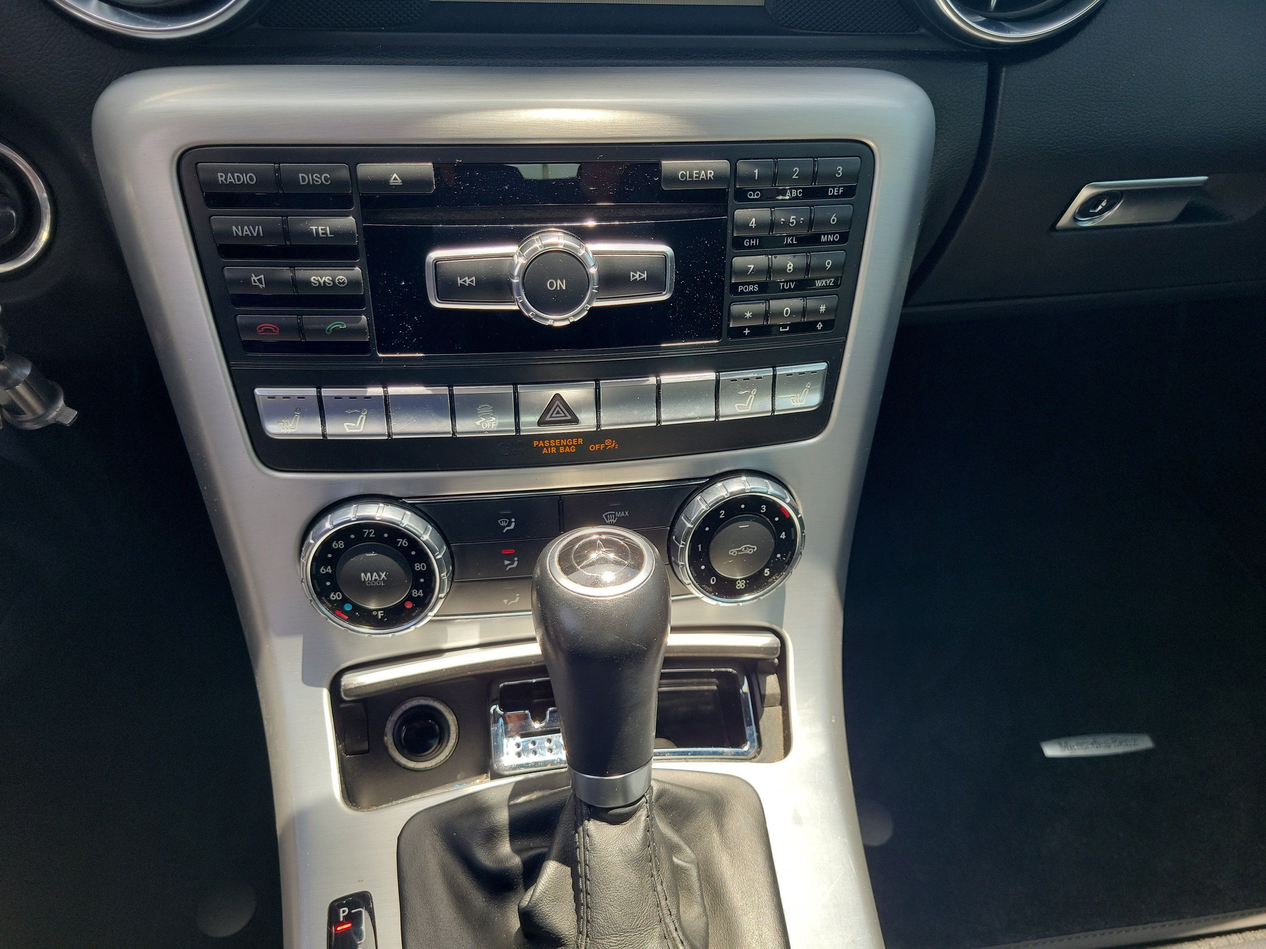 Used 2013 Mercedes-Benz SLK 250 image 20