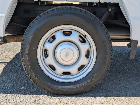 Used 2022 Ford F150 XL w/ Equipment Group 101A High image 9