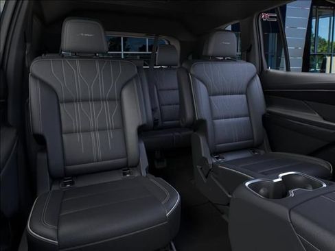 New 2027 Buick Enclave Avenir FWD image 17