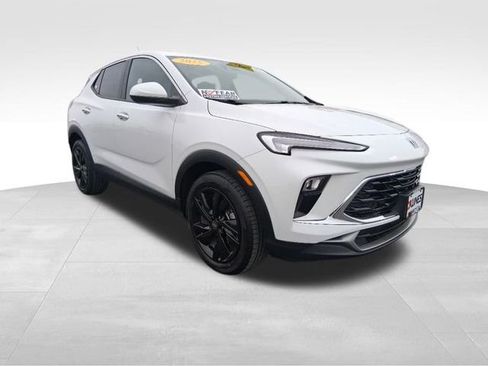 Used 2025 Buick Encore GX Preferred image 4