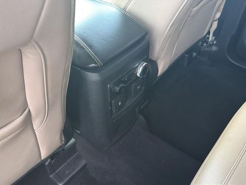 Used 2023 Ford Explorer Limited AWD/4WD image 24