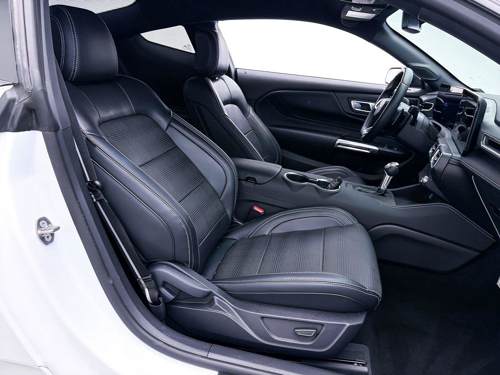 Used 2025 Ford Mustang GT Premium RWD image 45