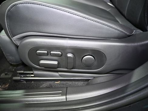 Used 2024 Hyundai Ioniq 5 Limited image 25