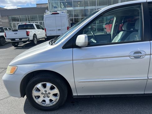 Used 2004 Honda Odyssey EX image 9