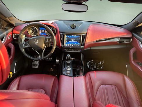 Used 2017 Maserati Levante w/ Sport Package image 13