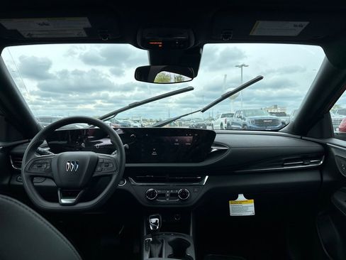 New 2026 Buick Envista Preferred FWD image 30