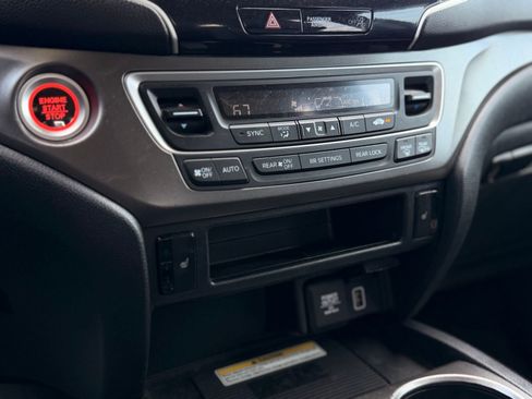 Used 2021 Honda Pilot Special Edition image 32