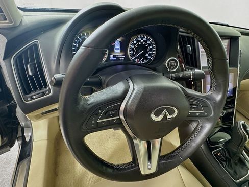 Used 2018 INFINITI Q50 Luxe w/ Essential Package (3.0T Luxe) RWD image 12