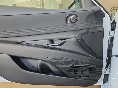 New 2026 Hyundai Elantra Sport FWD image 27
