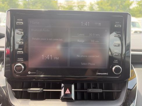 Used 2021 Toyota Corolla LE FWD image 23