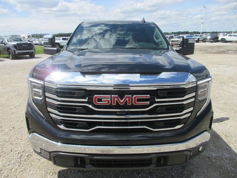 New 2026 GMC Sierra 1500 SLT w/ SLT Premium Plus Package AWD/4WD image 13