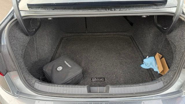Used 2019 Volkswagen Jetta S w/ Driver Assistance Package FWD image 13
