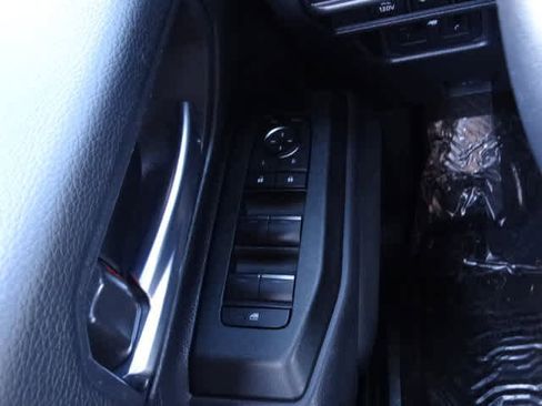 Certified 2025 Toyota Land Cruiser image 39