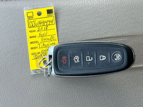 Used 2018 Ford Escape Titanium image 36