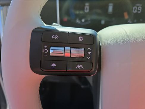 Used 2025 Hyundai Santa Fe SE image 22