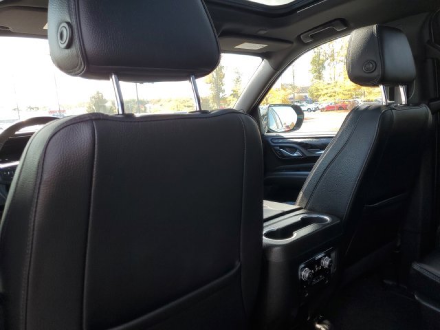 Used 2022 GMC Yukon Denali w/ Denali Premium Package AWD/4WD image 32
