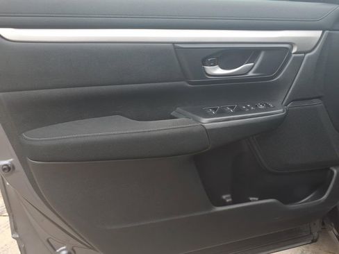 Used 2018 Honda CR-V LX image 18