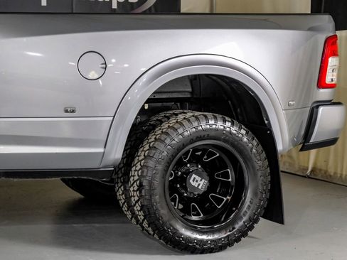 Used 2024 RAM 3500 Tradesman w/ Chrome Appearance Group image 14