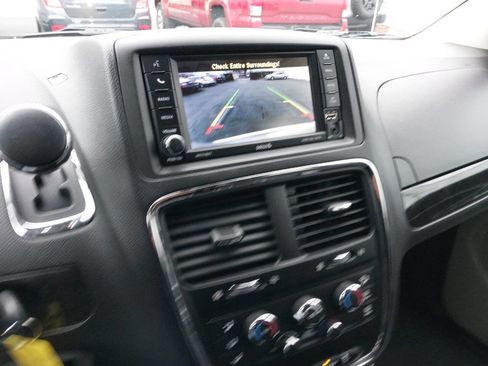 Used 2017 Dodge Grand Caravan SE w/ Power Window Group image 13