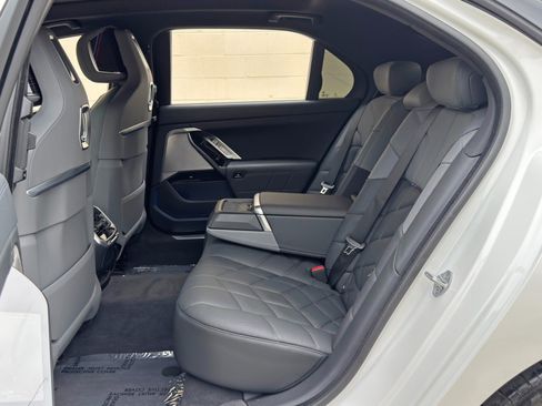 Used 2023 BMW 740i RWD image 54