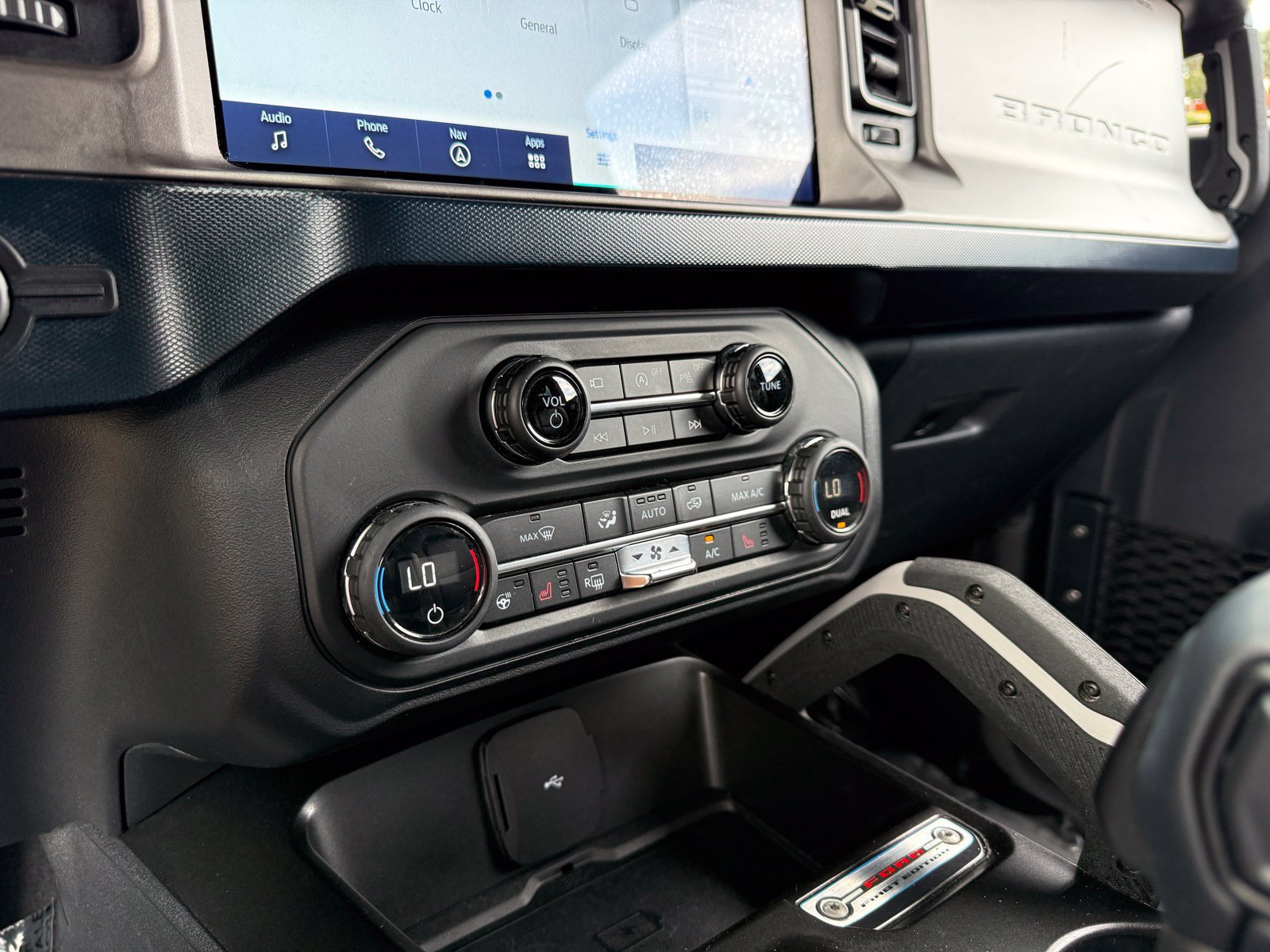 Used 2021 Ford Bronco First Edition AWD/4WD image 32