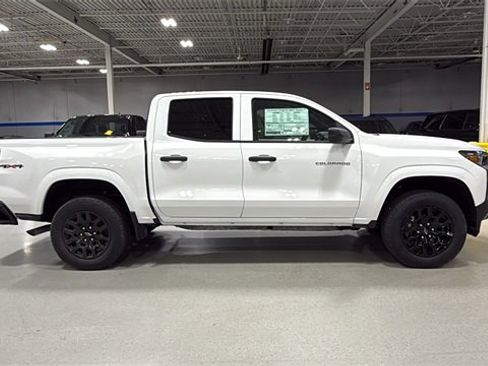 New 2026 Chevrolet Colorado W/T w/ WT Custom Package image 4