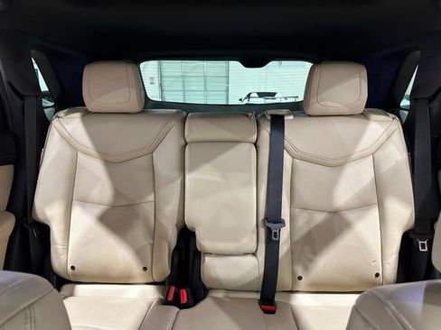 Used 2018 Cadillac XT5 Luxury w/ Driver Awareness Package FWD image 20