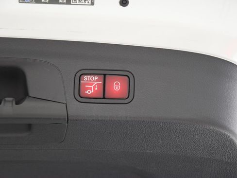 Certified 2024 Mercedes-Benz GLE 350 4MATIC image 30