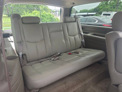 Used 2003 GMC Yukon XL SLT w/ 1SD Preferred Equipment Group RWD image 31