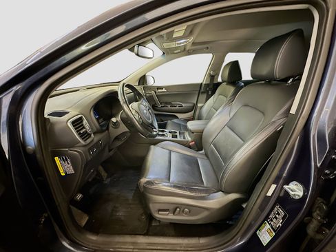 Used 2018 Kia Sportage EX w/ EX Premium Package image 13