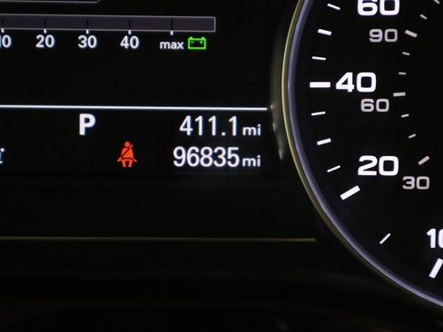 Used 2015 Audi A8 L 3.0T w/ Premium Package image 42