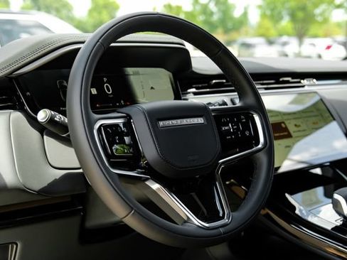 New 2026 Land Rover Range Rover Sport SE AWD/4WD image 18
