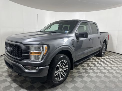 Certified 2022 Ford F150 XL w/ STX Appearance Package AWD/4WD image 3